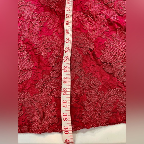 NM Neiman Marcus Sparkly Dress, Glittery Red Lace with Sequins Size 10 - Picture 5 of 8